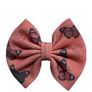 Handmade hair bows. Of you don’t see a color you like feel free to ask.